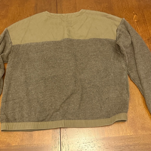 Two-Tone REI - Nook Quilted Pullover Sweatshirt in Dark Army Cot Heather - Picture 6 of 9